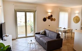 Sunshine Apartment - Appartamento Vicino Al Mare, Cagliari, Sardinia