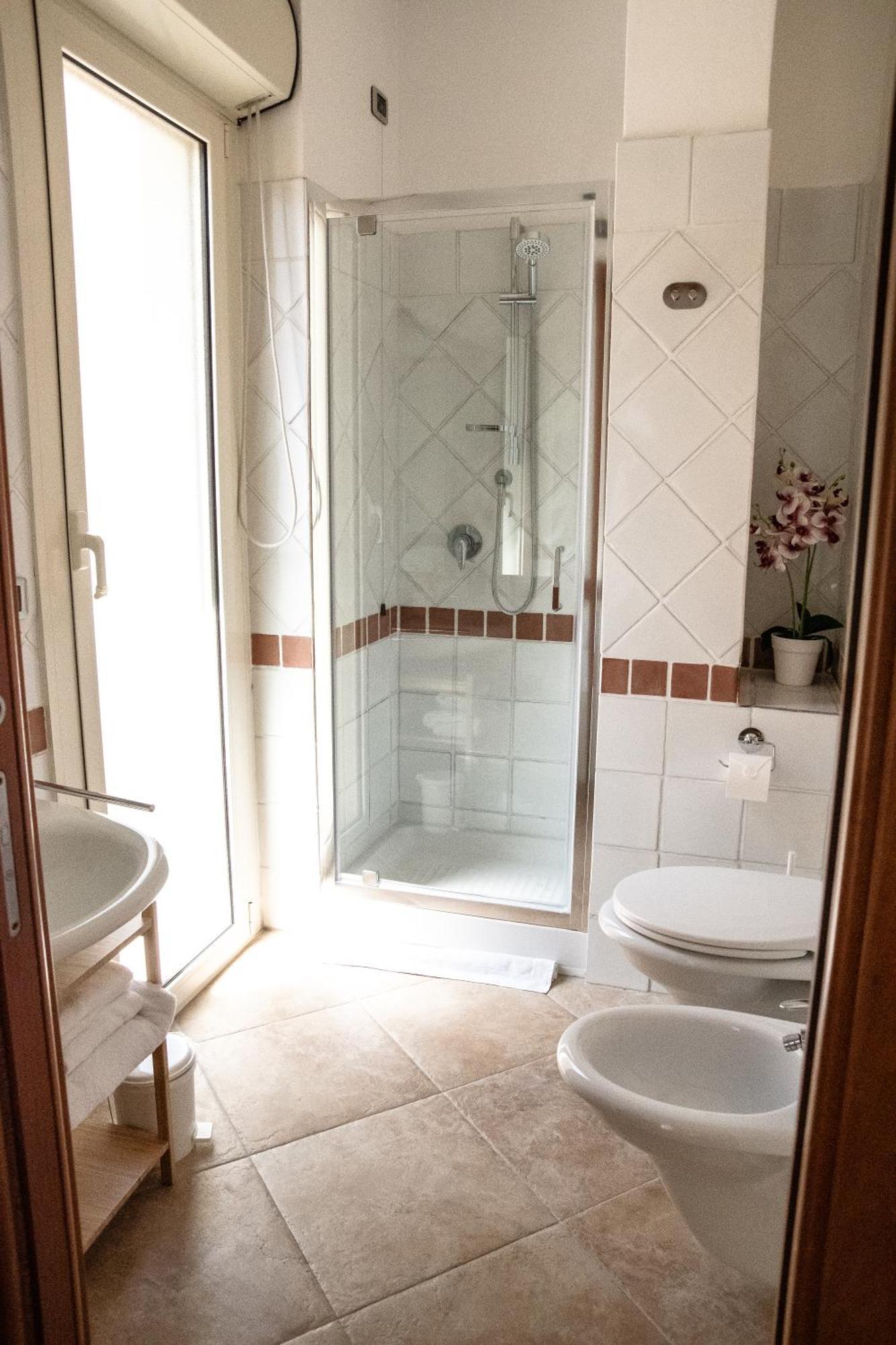 Sunshine Apartment - Appartamento Vicino Al Mare, Cagliari, Sardinia Extérieur photo